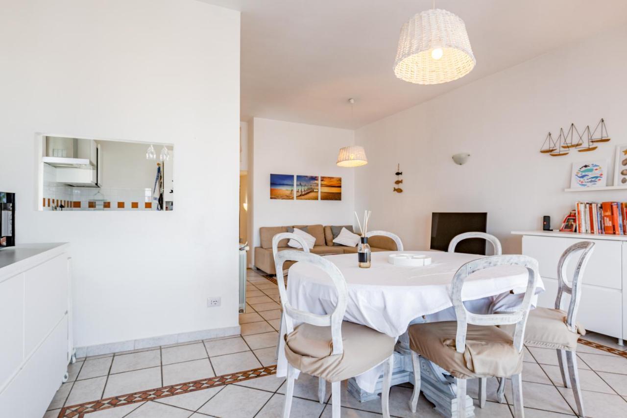 Attique With Terraces & Lovely Veranda Appartement Viareggio